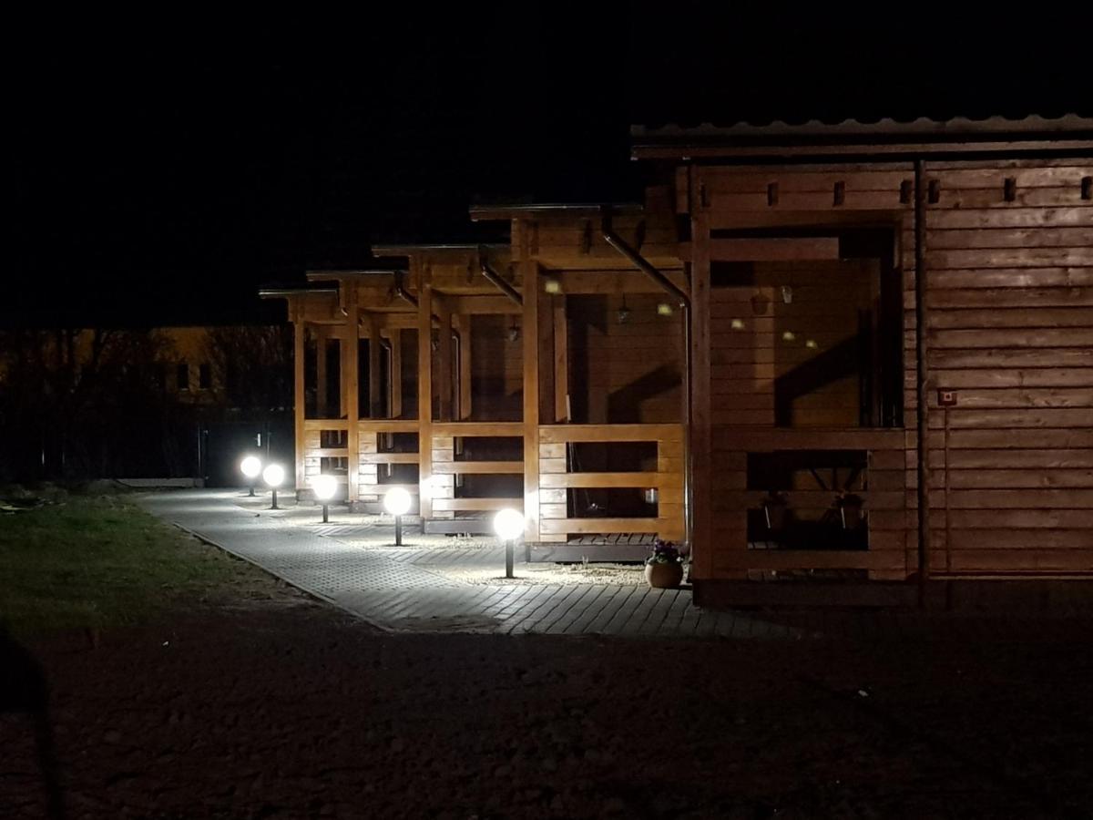 Domki Morskie Opowiesci Mikoszewo Esterno foto