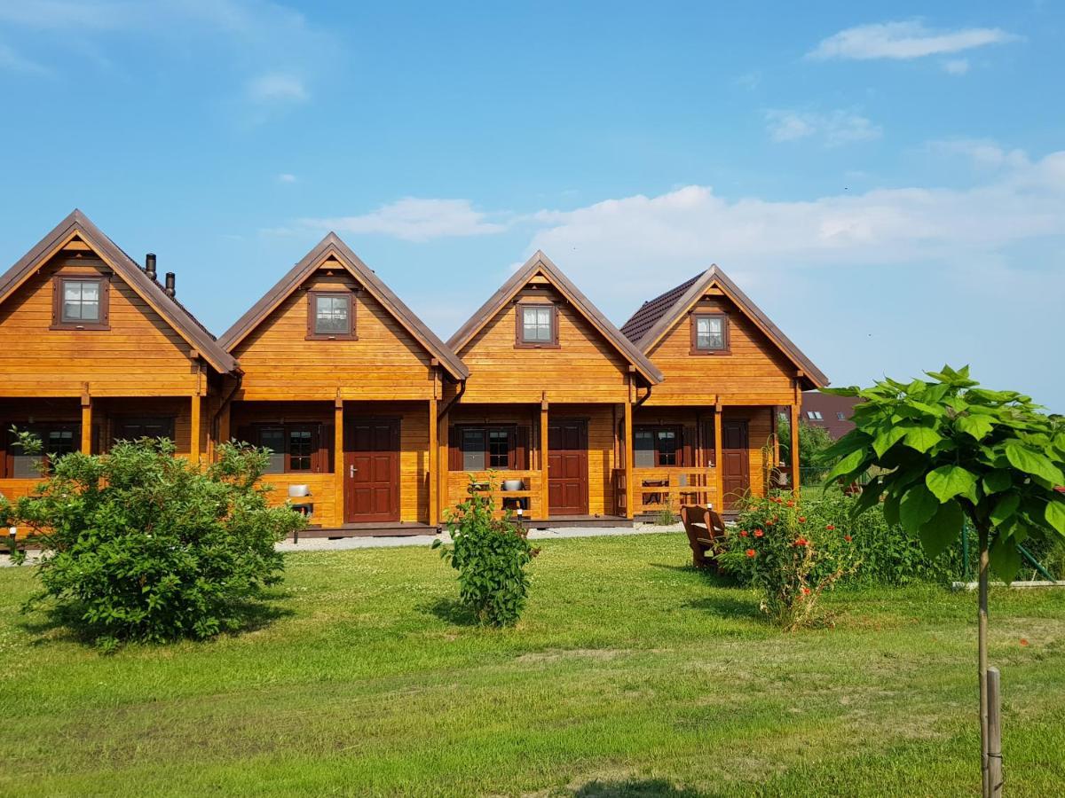 Domki Morskie Opowiesci Mikoszewo Esterno foto