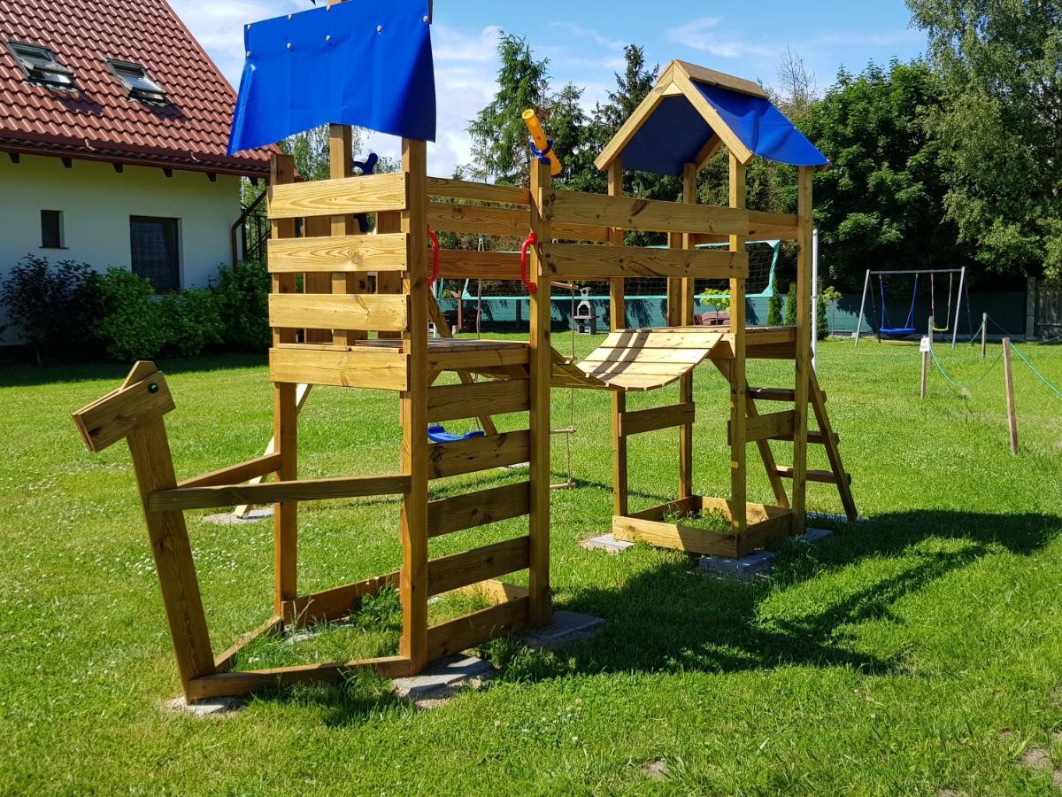 Domki Morskie Opowiesci Mikoszewo Esterno foto