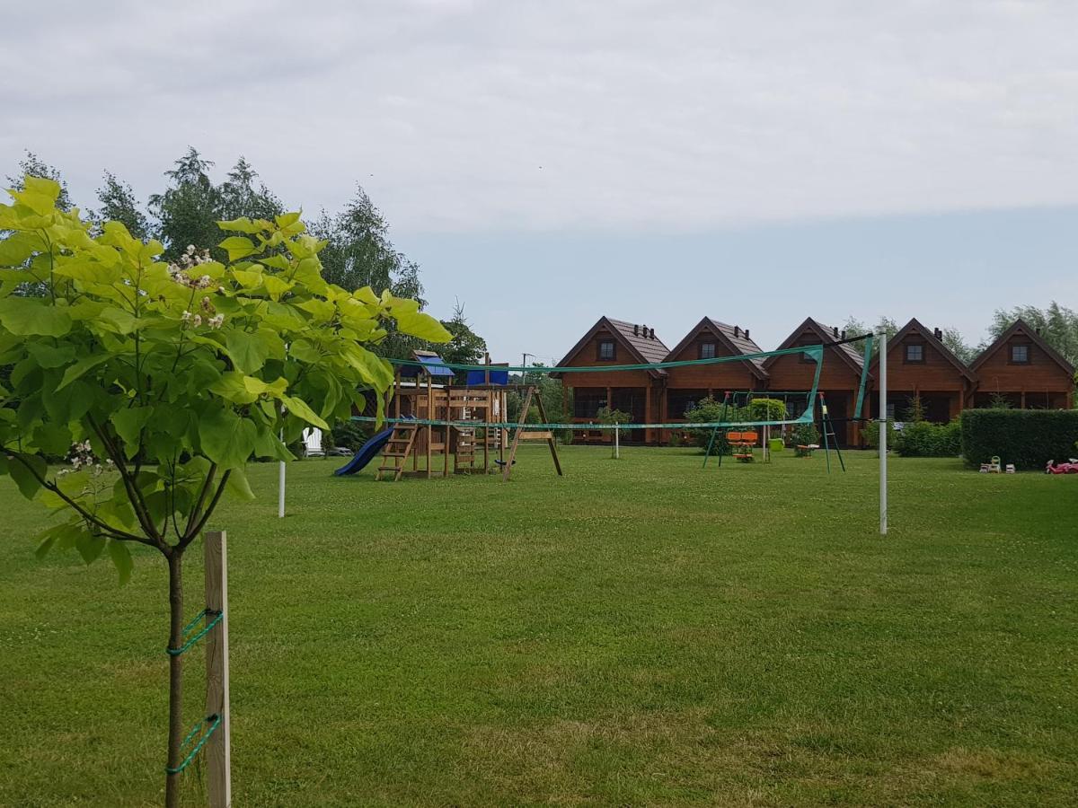 Domki Morskie Opowiesci Mikoszewo Esterno foto