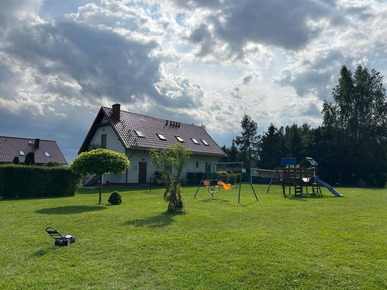 Domki Morskie Opowiesci Mikoszewo Esterno foto